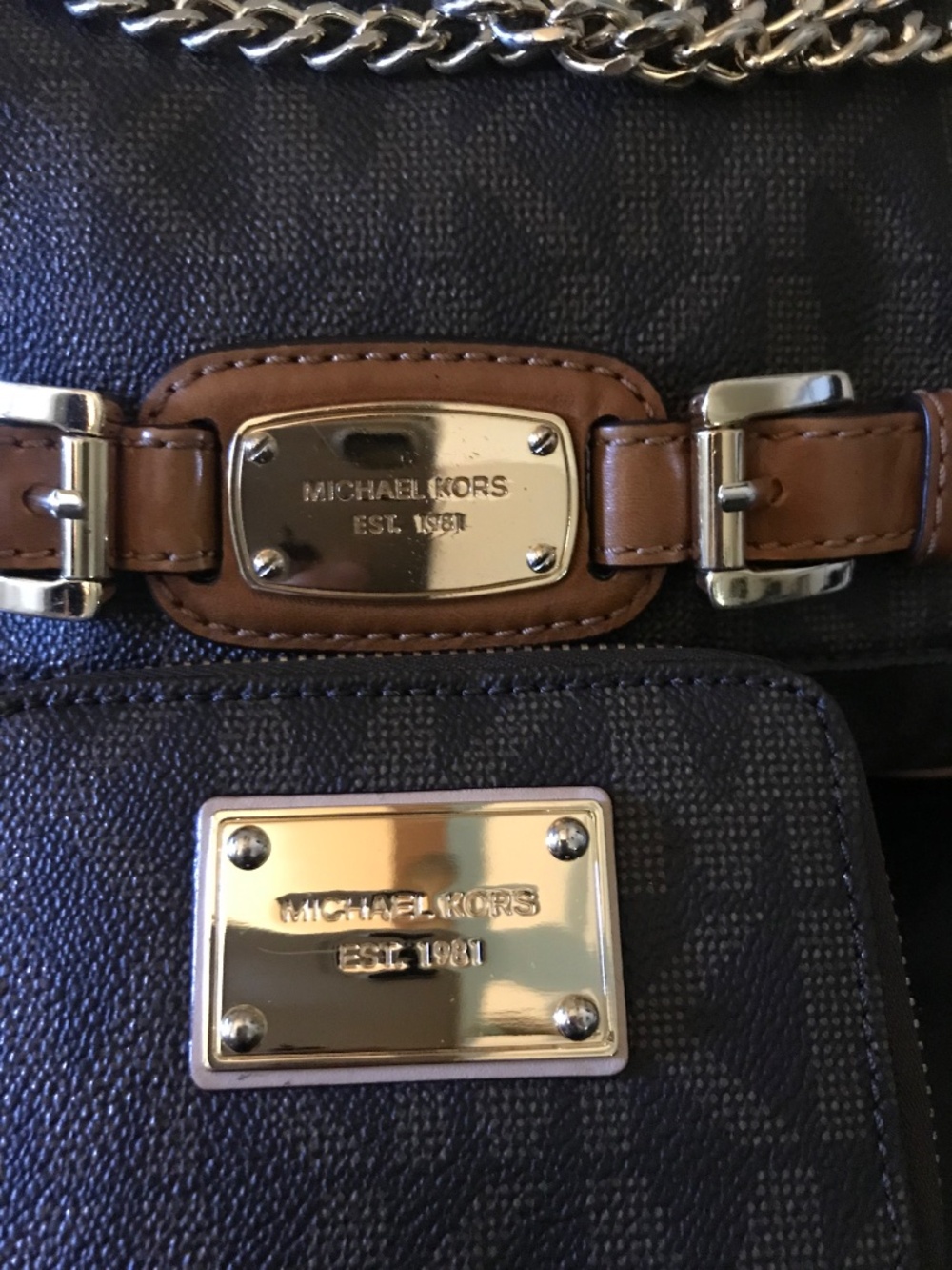 Michael Kors clutch and wallet set - Picture 3 of 10